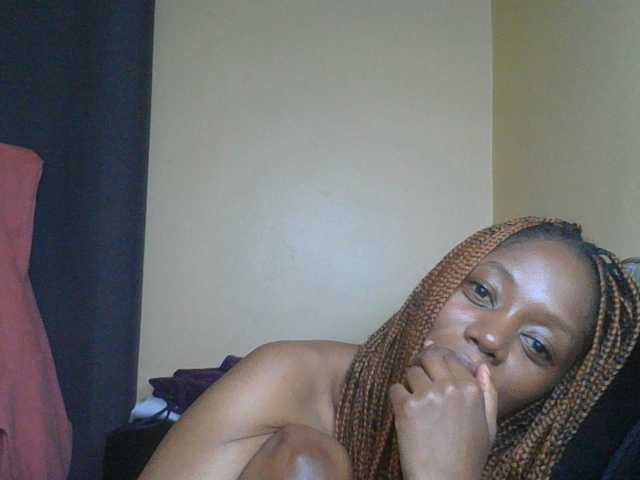 SexyAmelia1 live cam on BongaCams