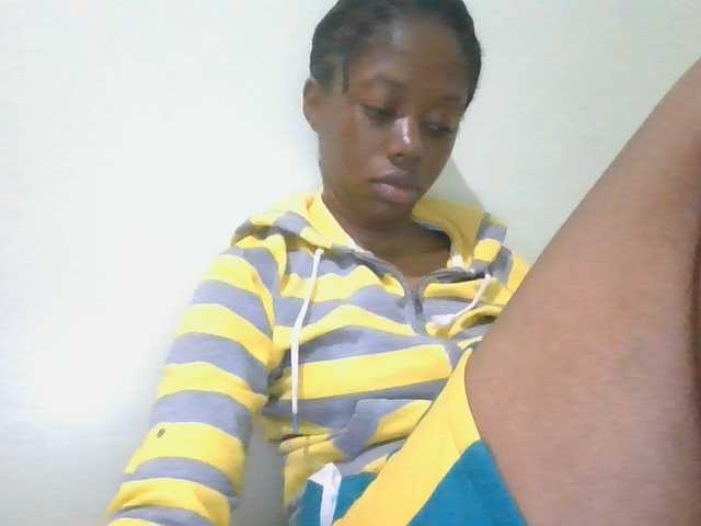 SexyAmelia1 live cam on BongaCams