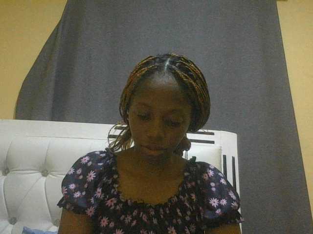 SexyAmelia1 live cam on BongaCams