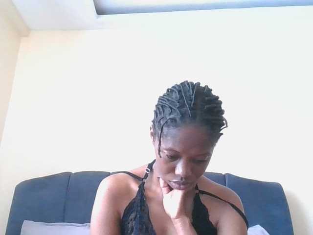 SexyAmelia1 live cam on BongaCams