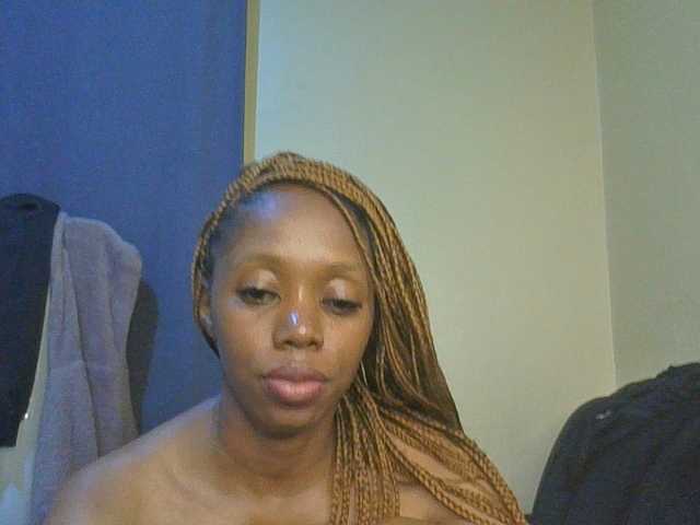 SexyAmelia1 live cam on BongaCams