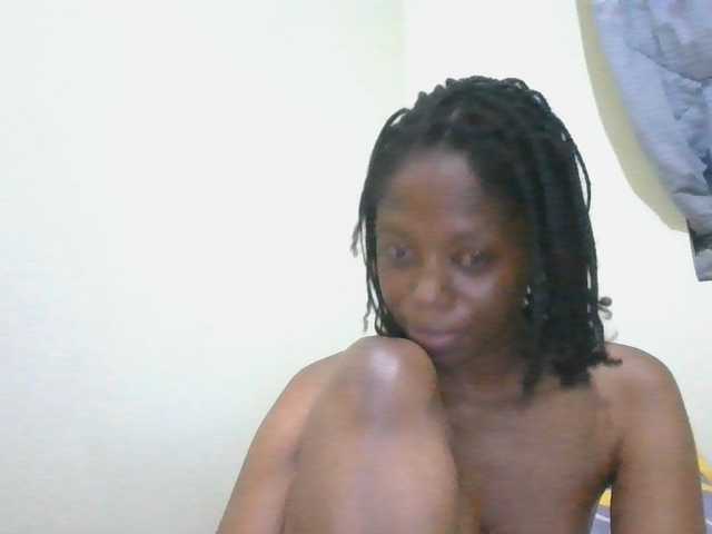 SexyAmelia1 live cam on BongaCams
