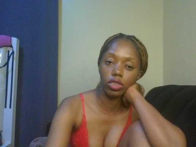 SexyAmelia1 live cam on BongaCams