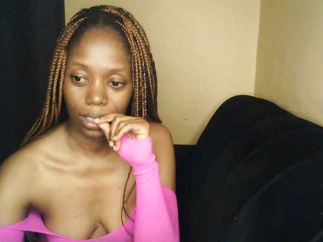 SexyAmelia1 live cam on BongaCams