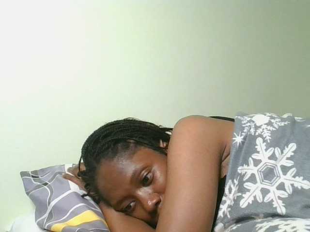 SexyAmelia1 live cam on BongaCams