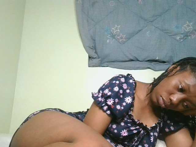 SexyAmelia1 live cam on BongaCams