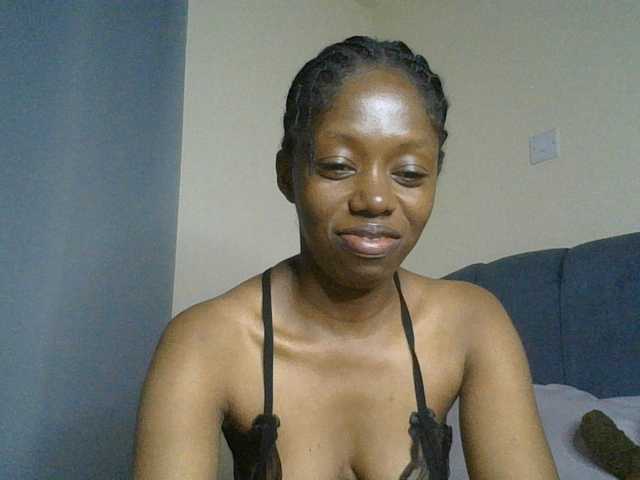 SexyAmelia1 live cam on BongaCams