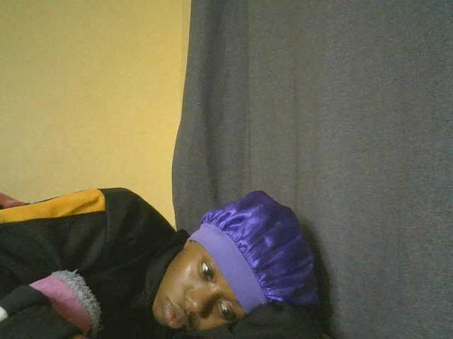 SexyAmelia1 live on BongaCams