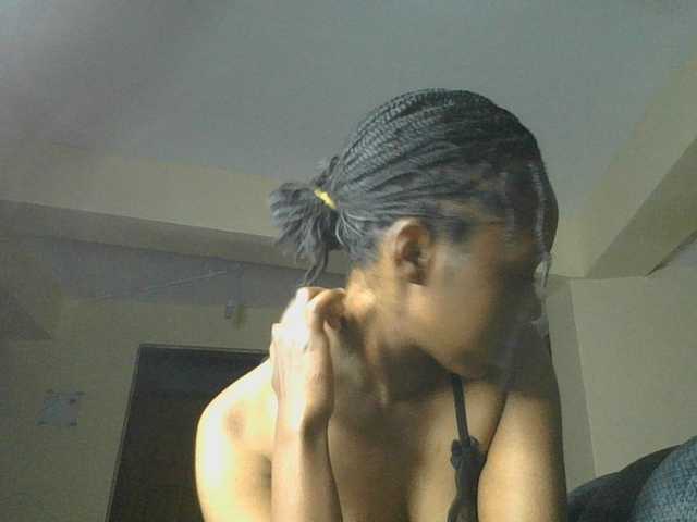 SexyAmelia1 live cam on BongaCams