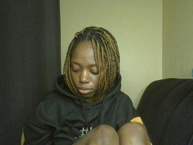 SexyAmelia1 live cam on BongaCams