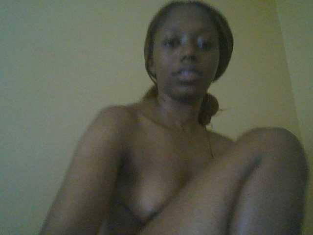 SexyAmelia1 live cam on BongaCams