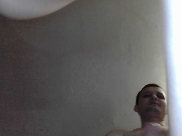 FOX1010 live cam on BongaCams