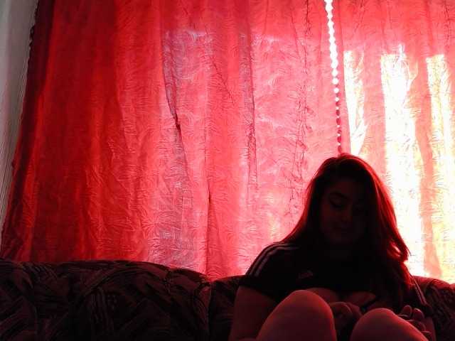 FOX1010 live webcam show