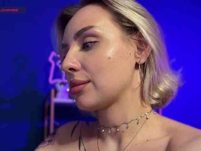 NeniGris webcam