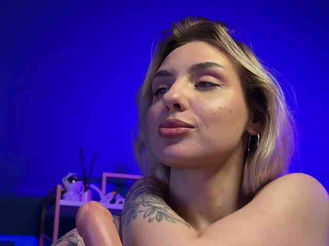 NeniGris webcam