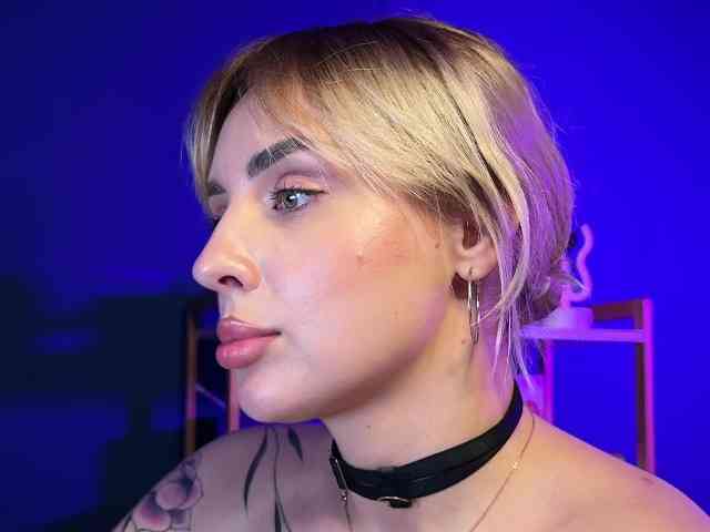 NeniGris webcam