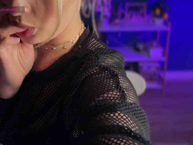 NeniGris webcam