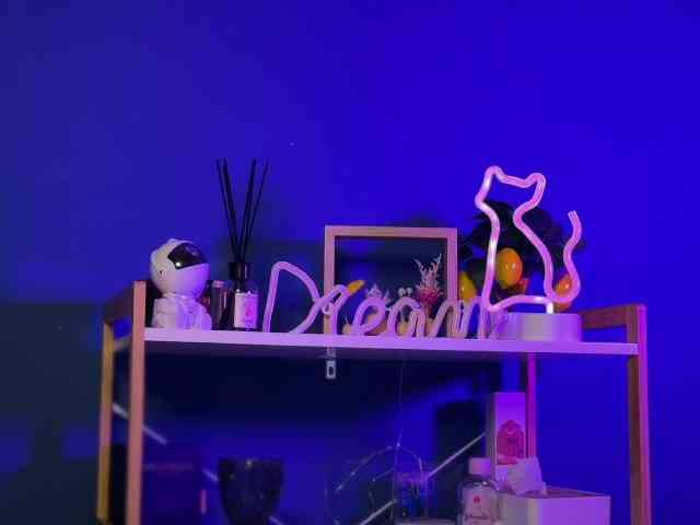 NeniGris webcam
