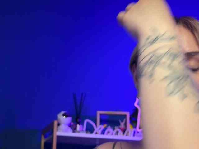 NeniGris webcam