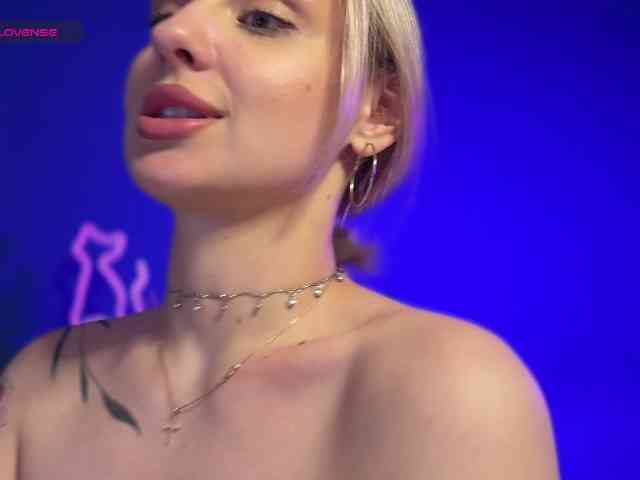 NeniGris webcam