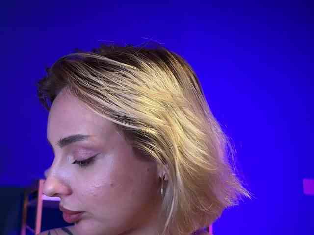 NeniGris webcam