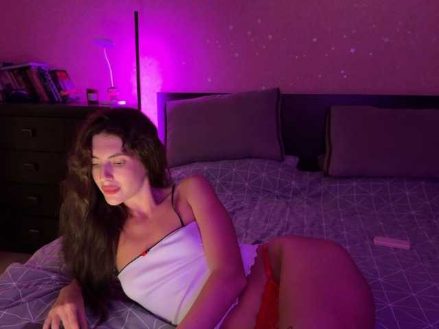 lipsylolly live cam on BongaCams