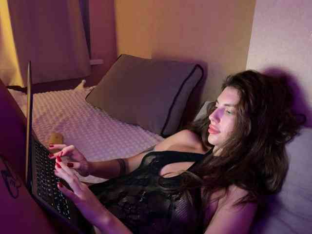 lipsylolly webcam