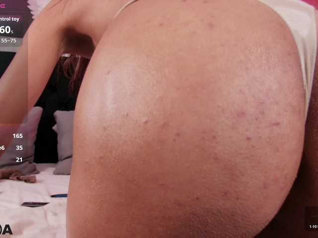 EmelyGlory live cam on BongaCams