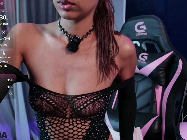 EmelyGlory live cam on BongaCams