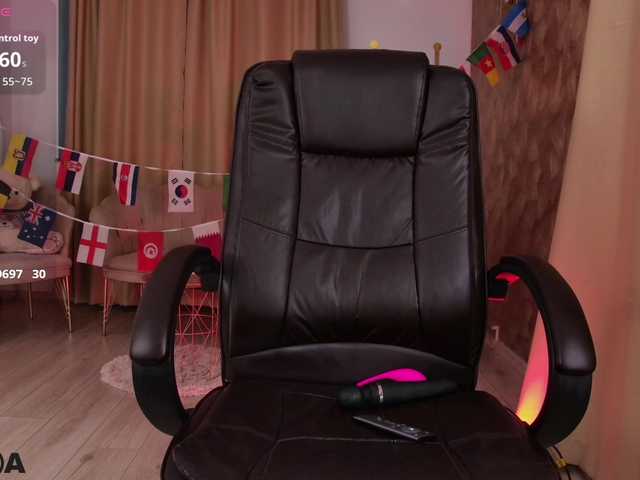EmelyGlory live cam on BongaCams