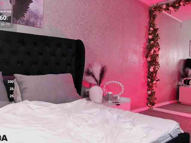 EmelyGlory webcam