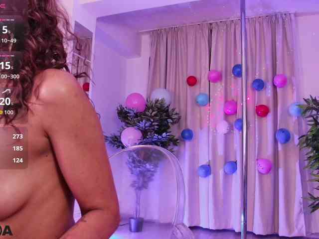 EmelyGlory webcam