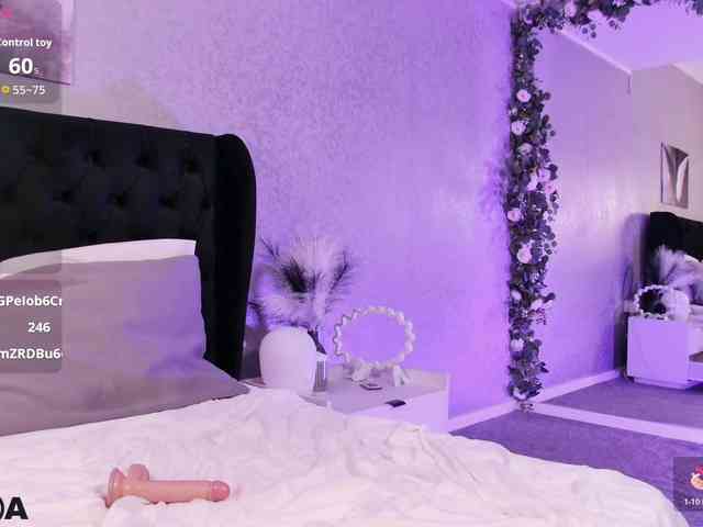 EmelyGlory webcam