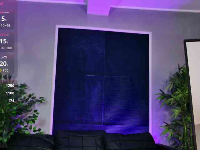 EmelyGlory webcam