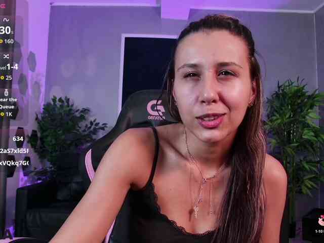 EmelyGlory webcam