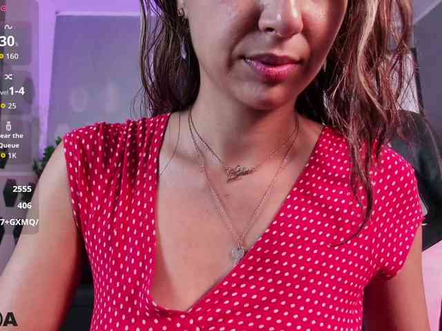EmelyGlory Sex Cam Show