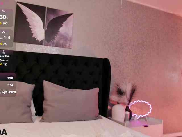 EmelyGlory webcam
