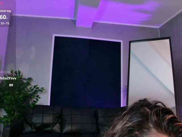 EmelyGlory webcam