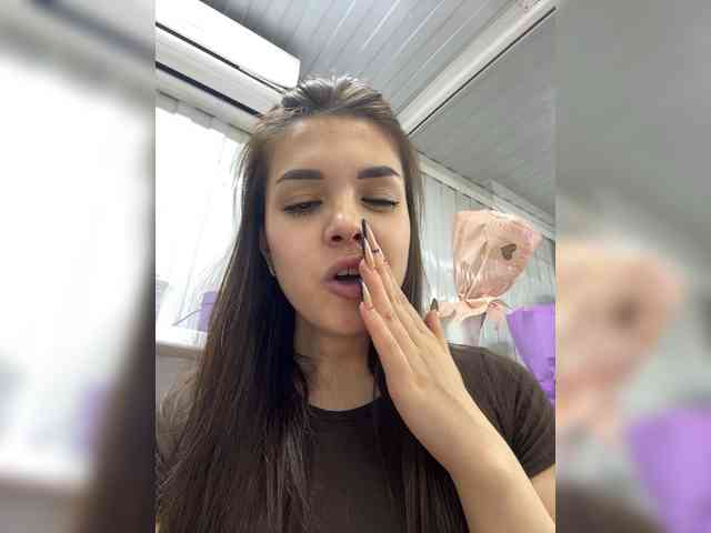 Aloeeevera444 webcam