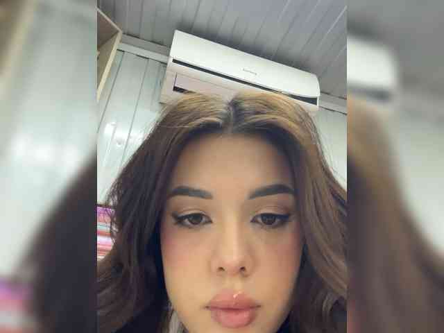 Aloeeevera444 webcam