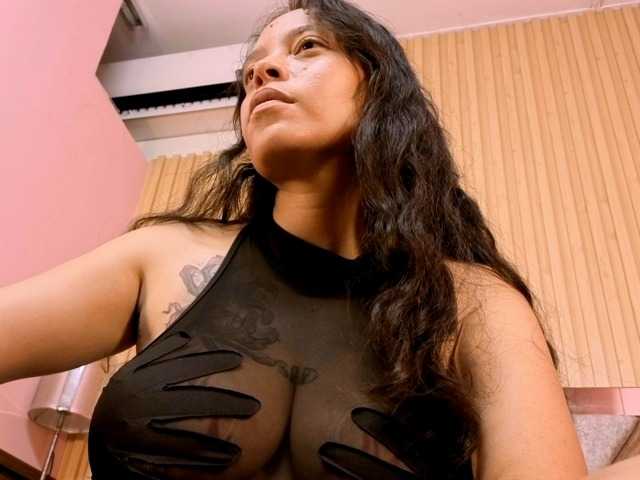 lexyfyre live webcam show