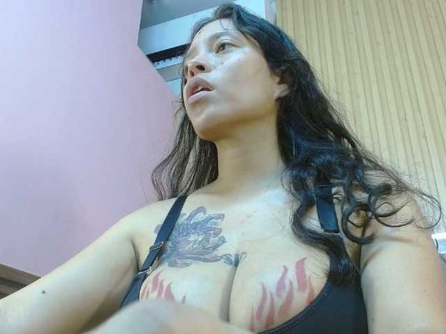 lexyfyre live cam on BongaCams