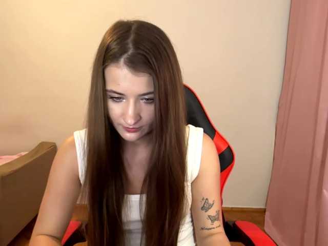 nessy-messy live cam on BongaCams