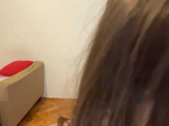 nessy-messy live cam on BongaCams