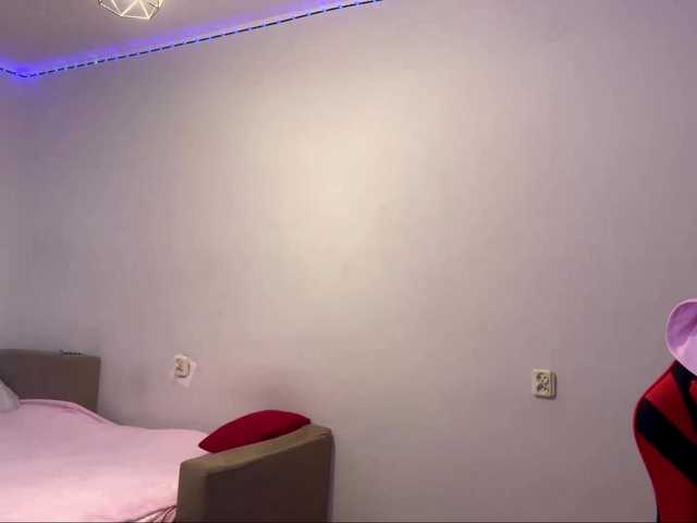 nessy-messy live cam on BongaCams