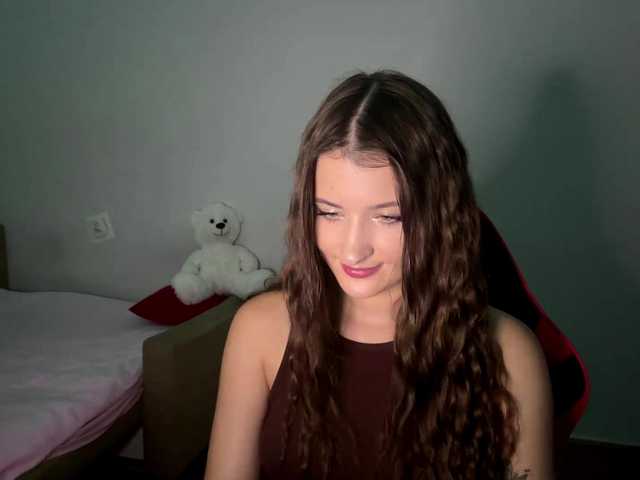 nessy-messy live cam on BongaCams