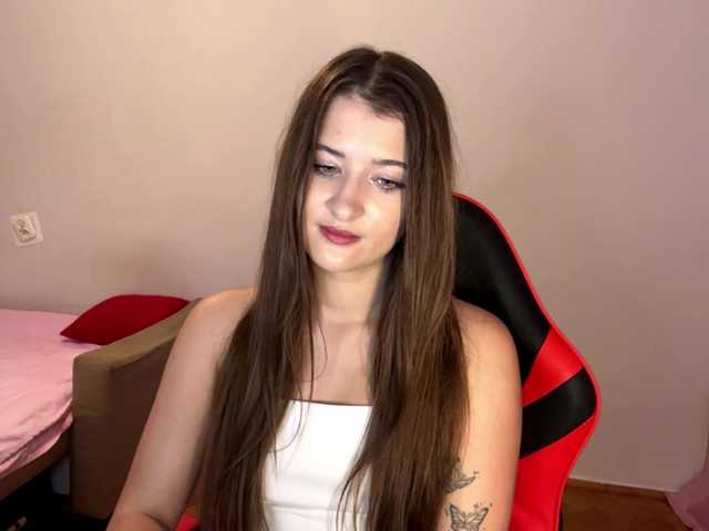 nessy-messy live cam on BongaCams