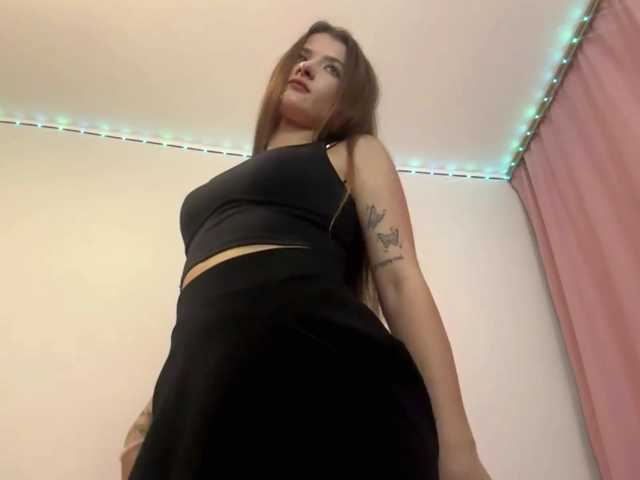nessy-messy live cam on BongaCams
