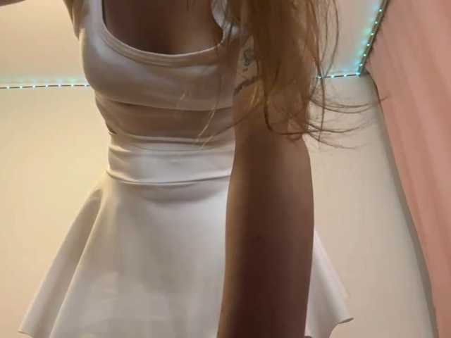 nessy-messy live cam