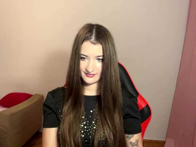 nessy-messy live cam on BongaCams